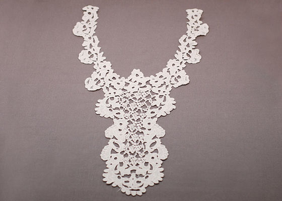 Haft Ruffle Biała bawełniana Crochet Lace Collar Motif dla koronką
