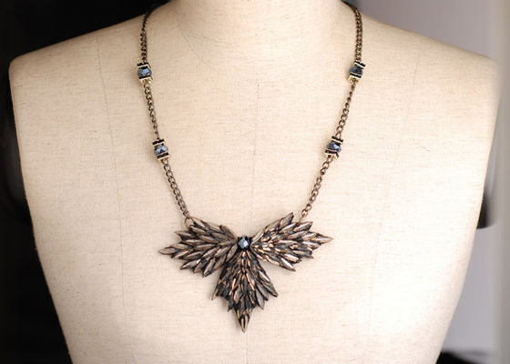 OEM Hand Made Customized Alloy Beaded Pendant Necklaces for Mather