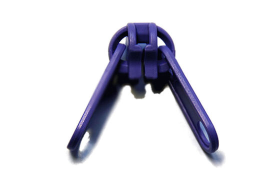Slider plástico do zíper do auto fechamento do Não-fechamento 7# para a bolsa/roupa