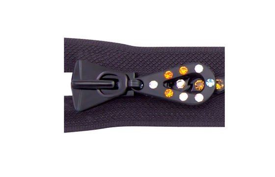 衣服およびハンドバッグのための装飾的な対面開放端のダイヤモンドのジッパー