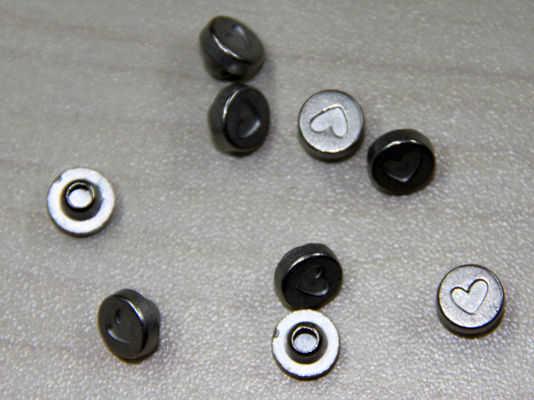Zinc Alloy Custom Clothing Buttons Eco freindly With Rubber