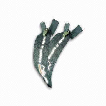 Sublime Baskıya Sahip Yansıtıcı Fermuarlar, Çeşitli Renklerde Vardır