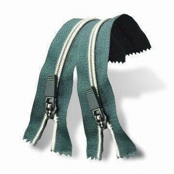 #5Nylon Zipper with Reflective Sewing Thread, OEM Orders are Welcome