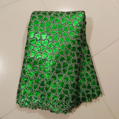 ปักลูกไม้ผ้าสำหรับชุดแต่งงานสีเขียว