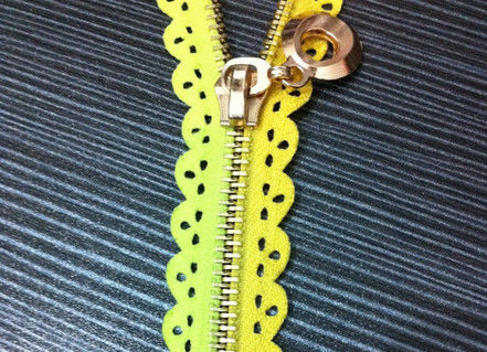 Зашнуруйте изготовленные на заказ застежки -молнии для дамы Одевать, зубов #5 застежки -молнии металла Eco содружественных