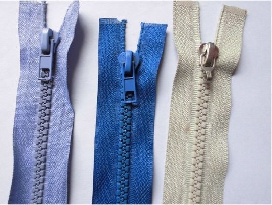 白く/青のプラスチック銀製の樹脂の注文のジッパーは衣服 5# のために引っ張ります