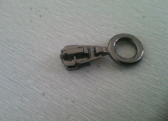 Color bronce de cañón de la aleación respetuosa del medio ambiente del tirador de cremallera para la tienda/el bolso de los zapatos