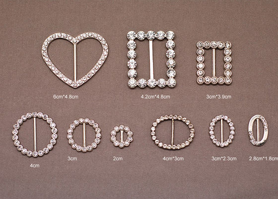 เลดี้ตกแต่งเสื้อผ้าส่วนบุคคลหัวใจแหวน Rhinestone เข็มขัดหัวเข็มขัด