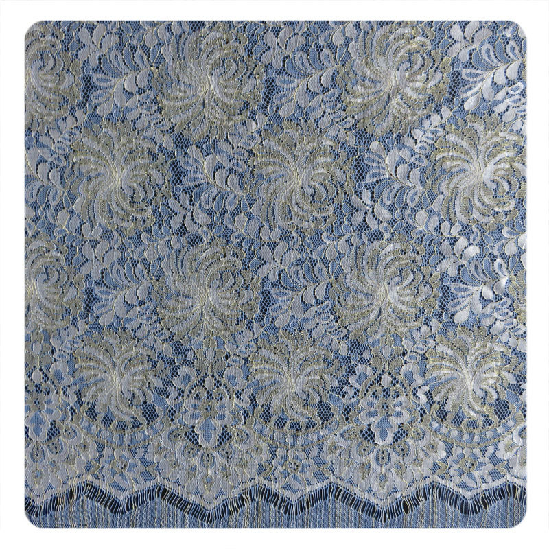 Multi Metaal Nylon het Kantstof van kleurenchantilly, de Versiering van het Wimperkant voor de Kleding van Vrouwen