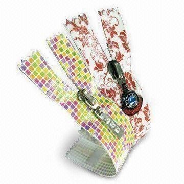 Water-resistant Electro-plated Zipper, Various Colors and Designs are Available