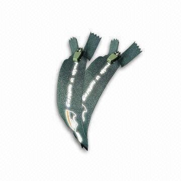 Sublime Baskıya Sahip Yansıtıcı Fermuarlar, Çeşitli Renklerde Vardır