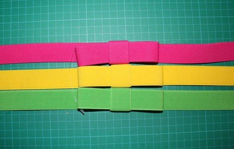 Catena della vita dell'unità di elaborazione con le cinghie del panno delle nappe per le donne nel verde rosa giallo, larghezza di 3cm - di 2cm