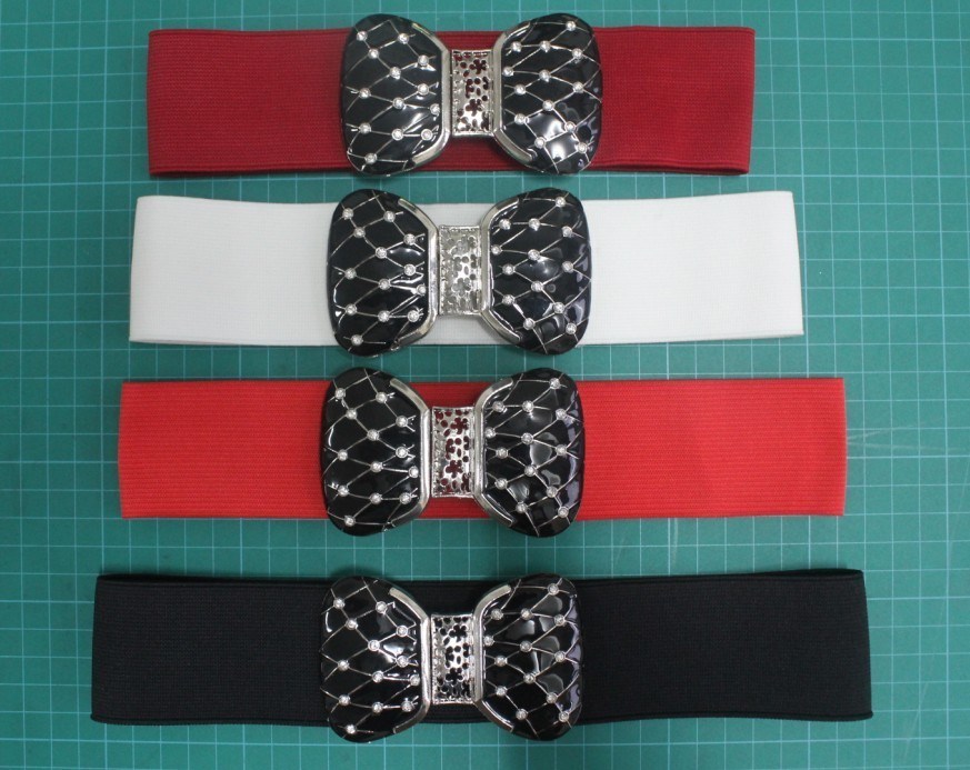 Χρώμα 5cm συνήθειας ελαστικές webbing ζώνες υφασμάτων για τη ζώνη γυναικών/κυριών, καλύπτοντας πόρπη