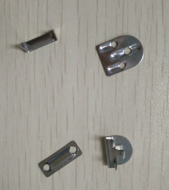 鉄のかぎホック 4 のトリム パート 3 熊手の金属の 0.5"衣服の付属品