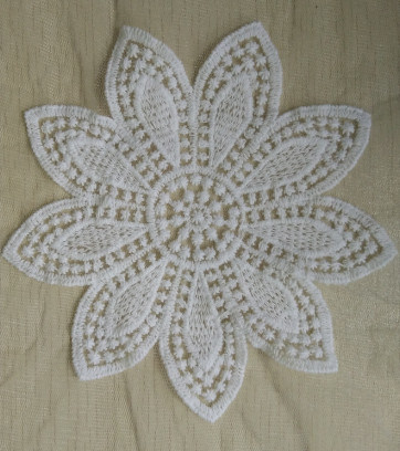Decoratieve het Kantversiering van Qmilch van de netwerkbloem met Kleine Witte Grootte,